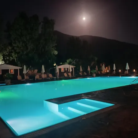 Karavomilos Campingplatz *