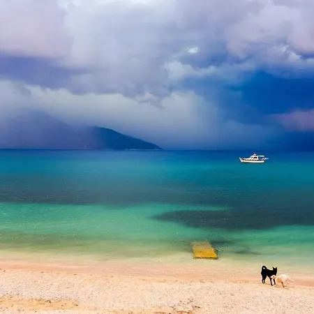 Karavomilos Campsite
