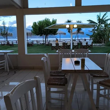 Campsite Karavomilos *