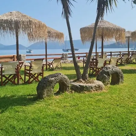 Campsite Karavomilos *